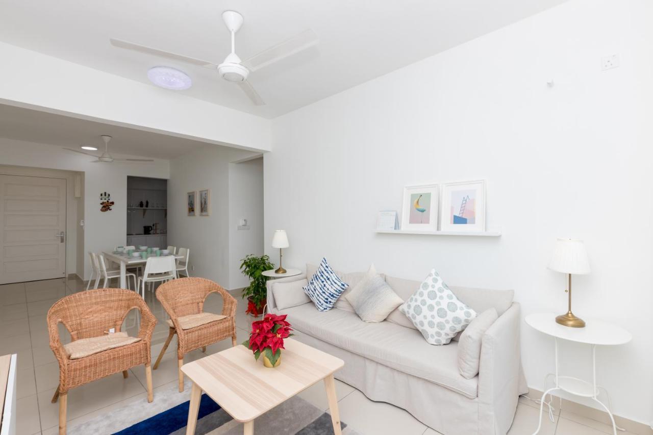White Lagom Scandinavian House, By Sanguine Daire Tanjung Tokong Dış mekan fotoğraf